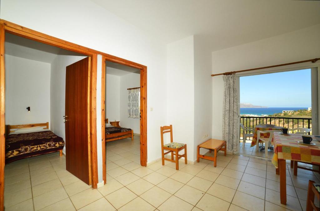Kaloudis Apartments Almirída Bilik gambar
